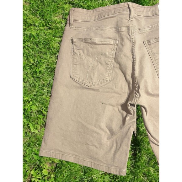 Calvin Klein Men's Khaki Flat Front Beige Casual Shorts Summer Boardwalk Size 30 - Picture 6 of 6